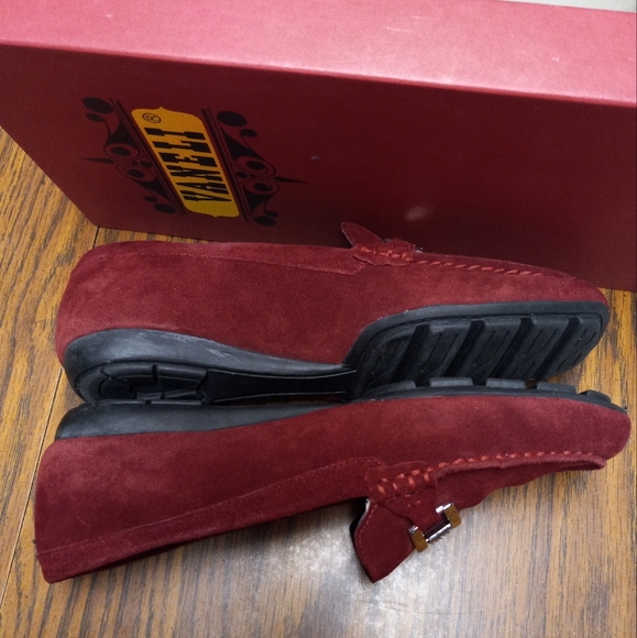 Women's Vaneli Slip On Suede Flats. - Picture 4 of 10